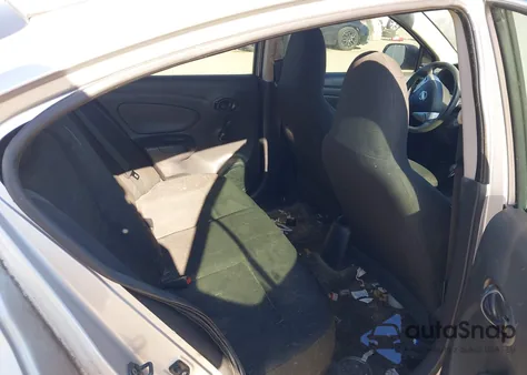 2015 Nissan Versa 1.6 S+ z USA, uszkodzony, nr VIN 3N1CN7AP0FL881753